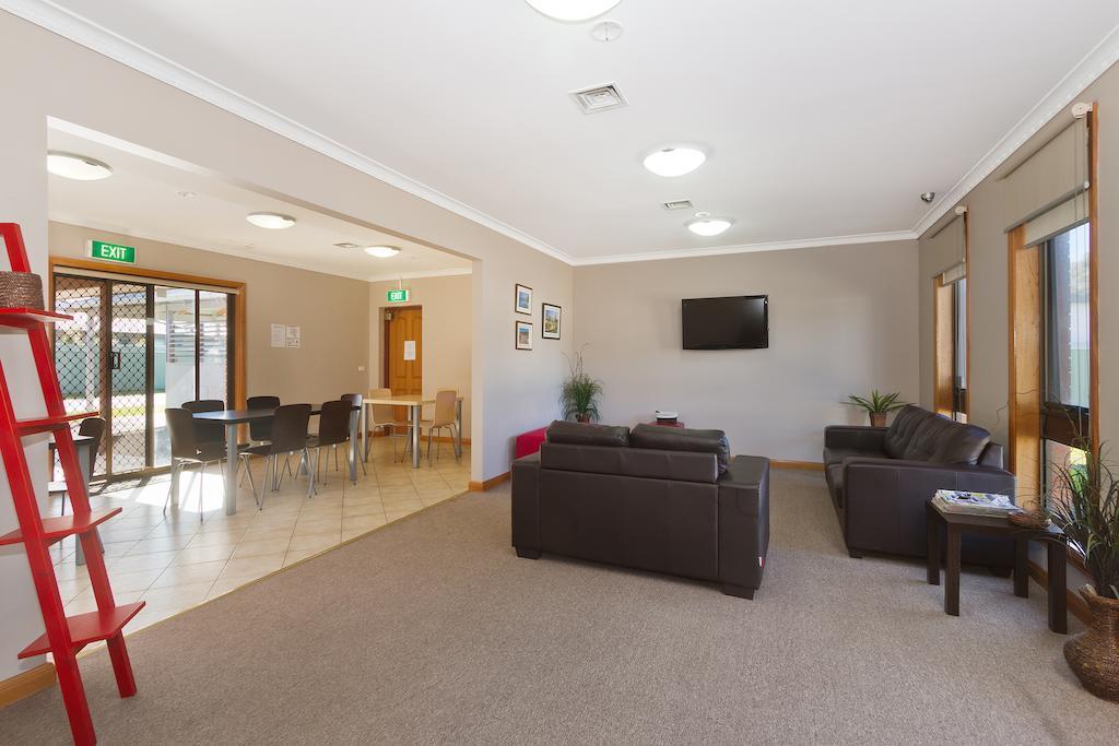 Sandhurst Motel Carrum Downs Экстерьер фото