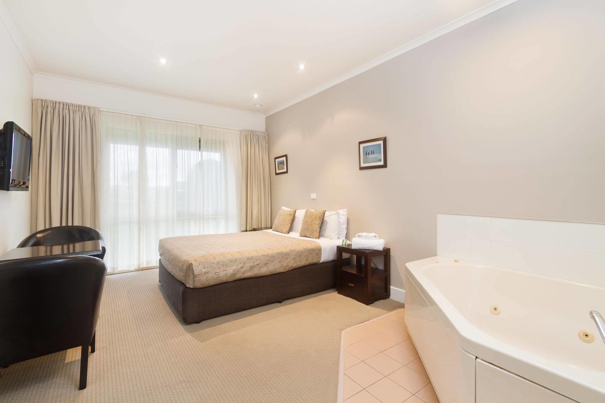 Sandhurst Motel Carrum Downs Экстерьер фото